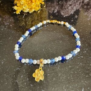 NWT Elegant Blue and White Beaded Bracelet - Anklet with Gold flower Charm
